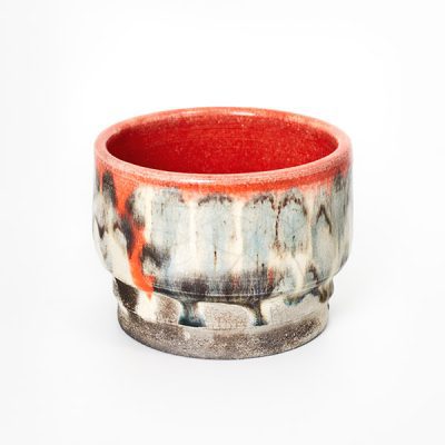Blodimeri é unha peza única de cerámica rakú elaborada nos talleres de APAMP (Asociación de Familias de Persoas con Parálise Cerebral) para a marca A Casa Rodante